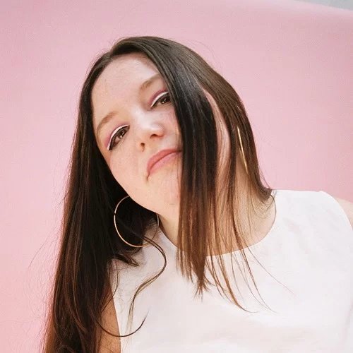 33 مدل رنگ موی قهوه ای تیره "برای هر رنگ پوست" 3 Megan Stalter همآههنگ