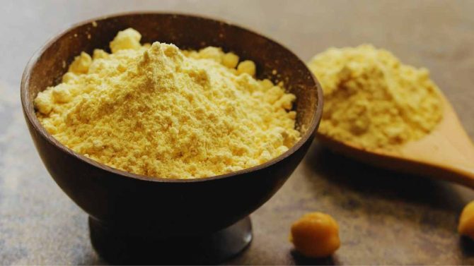 فواید نخود برای مو + (طرز استفاده از نخود برای رشد و پرپشتی مو) 8 top 3 gram flour face mask recipes for beautiful skin e1766344222684